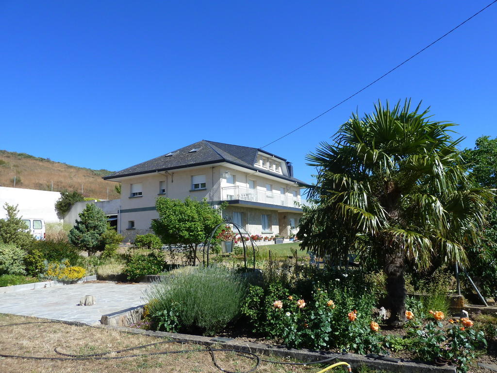 Pension Riego De Ambros Exterior photo