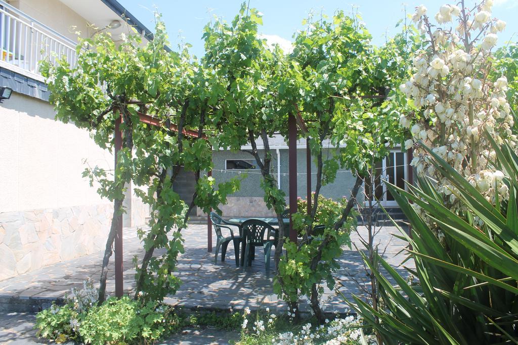 Pension Riego De Ambros Exterior photo